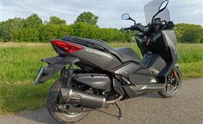 Yamaha X-Max 400