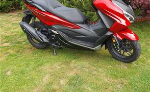 Honda Forza 350
