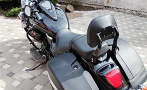 Suzuki Boulevard C90 T