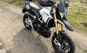 Aprilia Dorsoduro 750