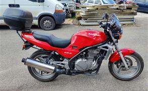 Kawasaki ER - 5