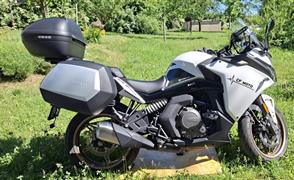 CFmoto 650 GT