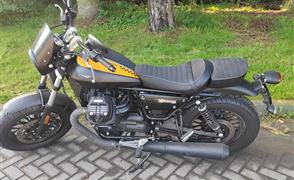 Moto Guzzi V9 Bobber
