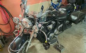 Yamaha XVS 1300 A Midnight Star