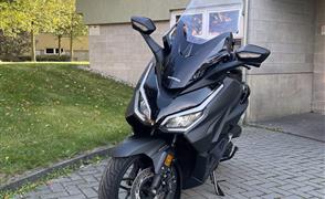 Honda Forza 350